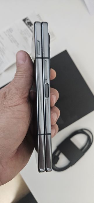 Samsung Z fold 4  1 TERA 1000Gb