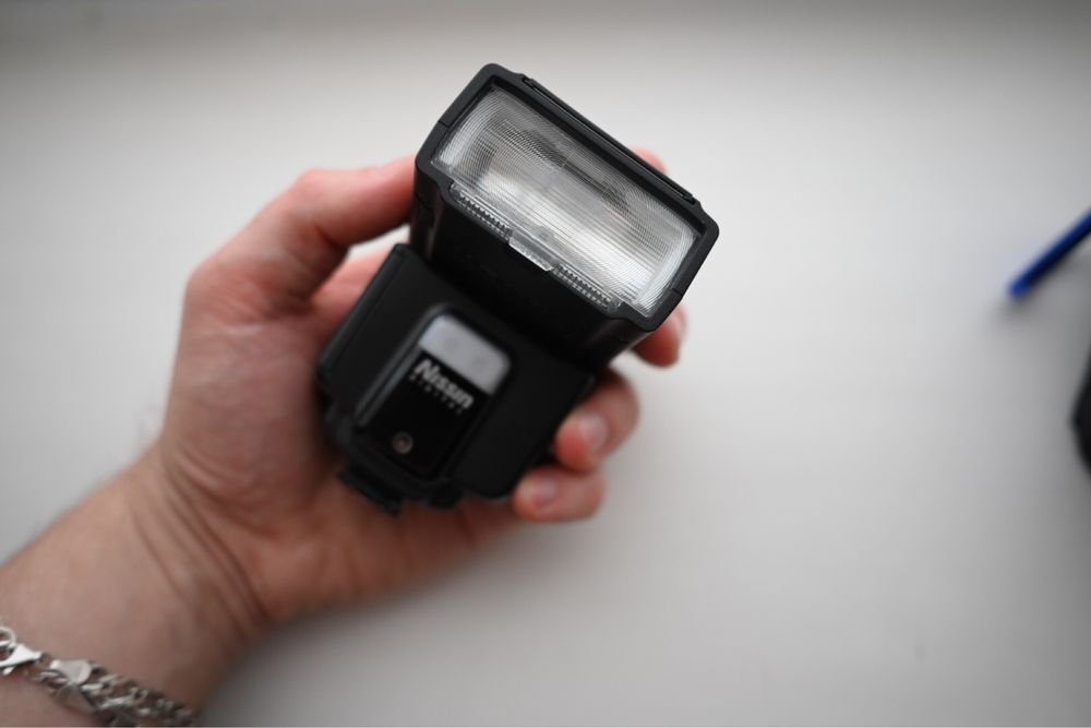 Продам вспышку Nissin i40 для Sony А7-А74, а6000/6300/6700