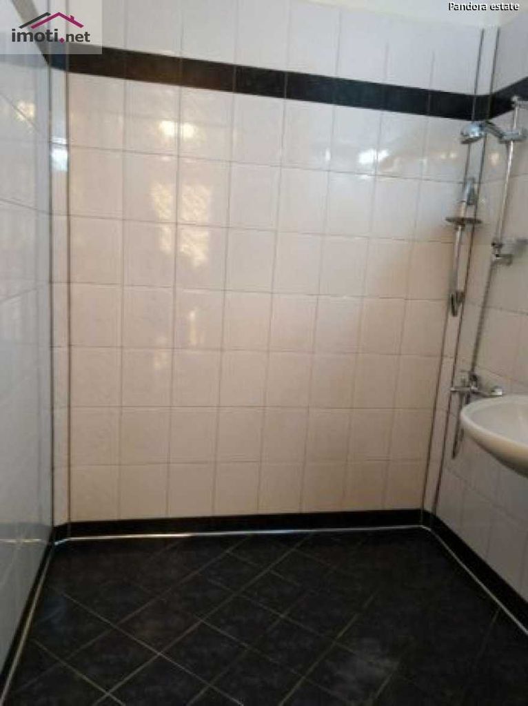 Продава се Двустаен апартамент в София, Свобода - 68 кв.м за 1706 €/кв.м - Снимка #4