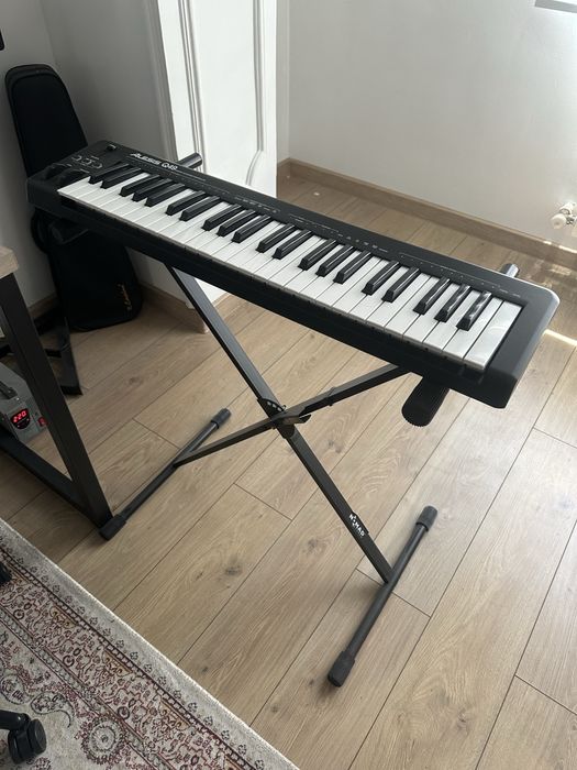 Alesis Q49 Миди Клавиатура + Стойка