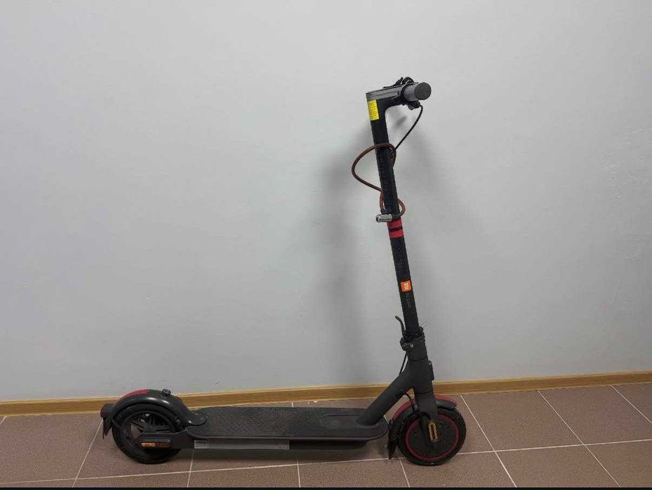 ЭЛЕКТРОСАМОКАТ XIAOMI Mi (Экибастуз, лот: 743590)