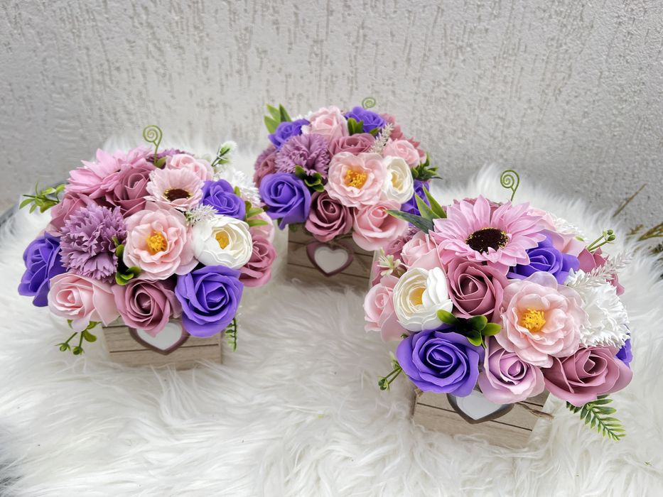 Aranjamente florale din flori de sapin