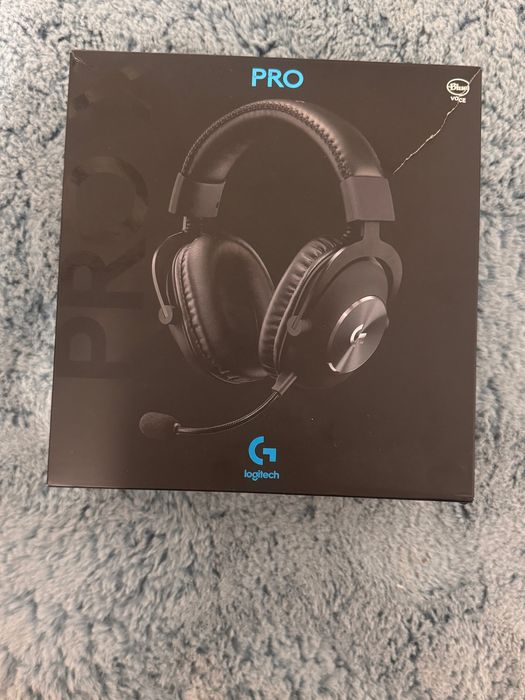 Vând căști logitech G pro X noi