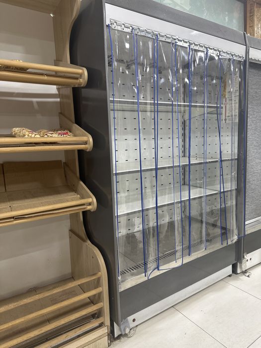 Xoladelnik b/u sotiladi