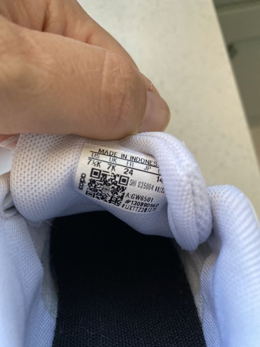 Adidasi marimea 24 Adidas
