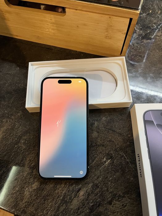 Iphone 15 128 GB Много запазен