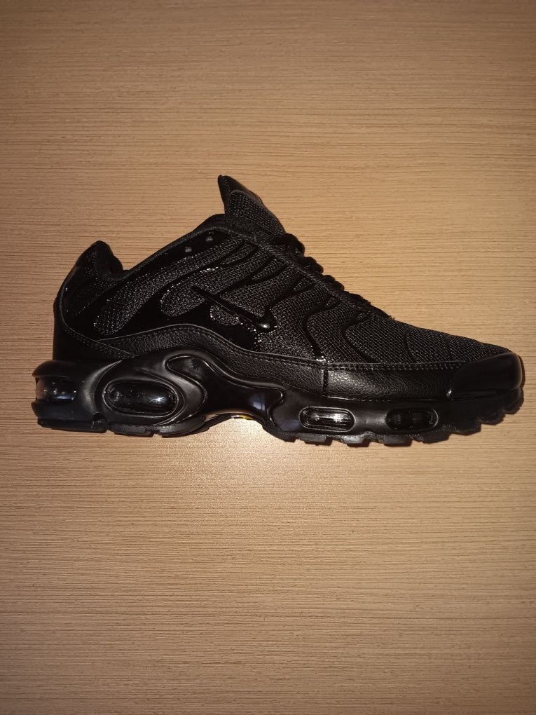 Nike Air Max Plus TN НОВИ 45 (безплатнадоставка)