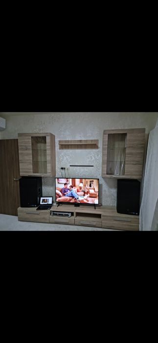 Продавам холна секция