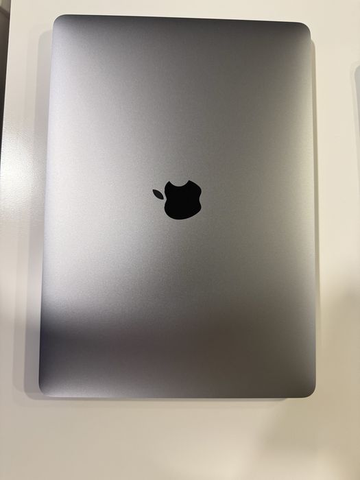 Apple Macbook PRO 13 M1 (за ремонт)