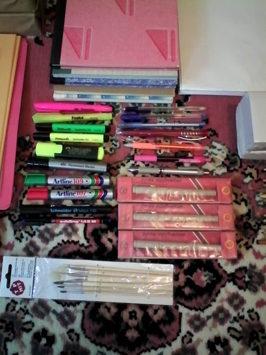Papetarie,birotica.Capsator,markere,dosare,capse,mine creion,stilouri,