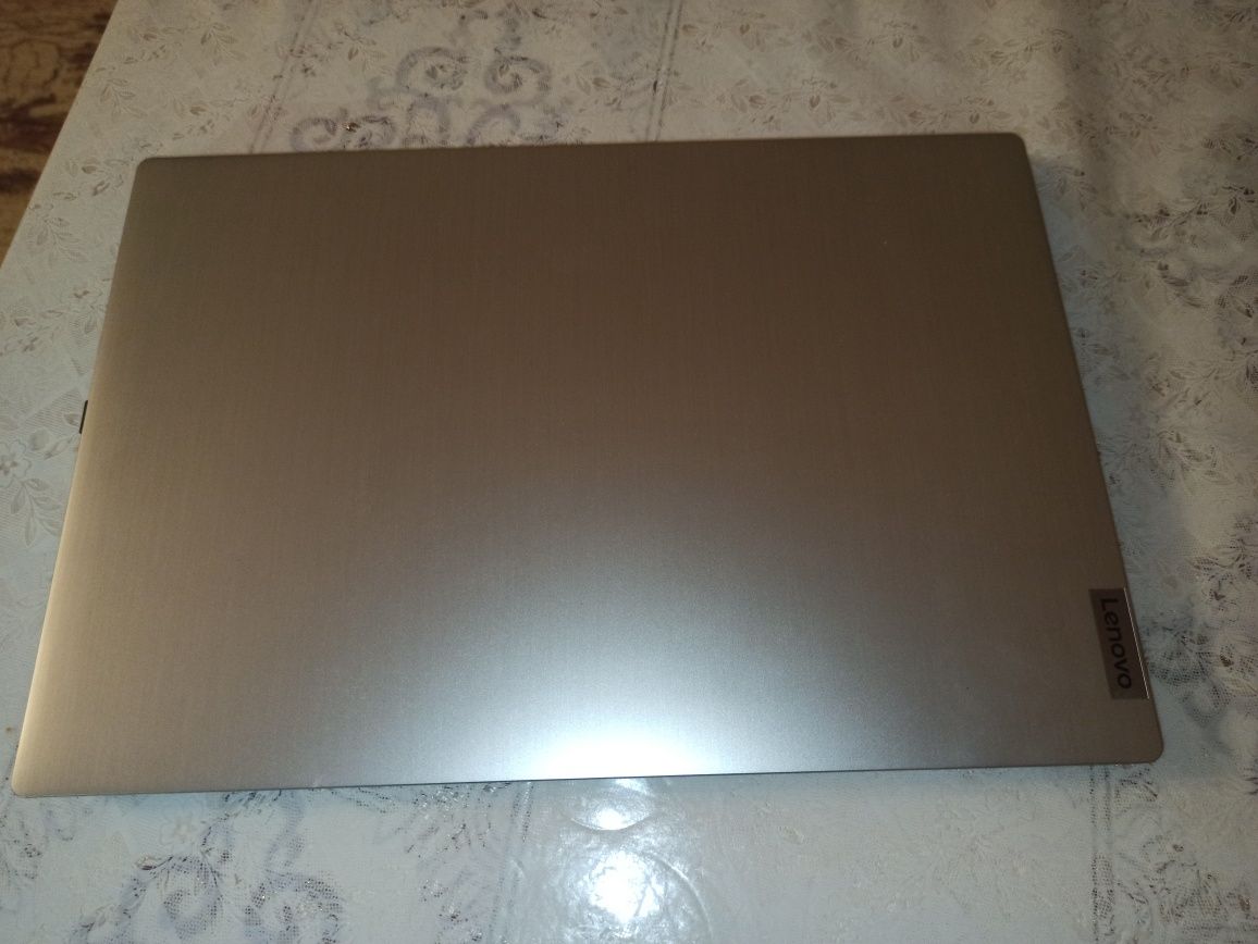 Lenovo IdeaPad 3