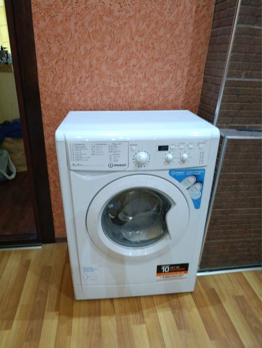 Продаю «Indesit» стиральную машину, в отличном состоянии