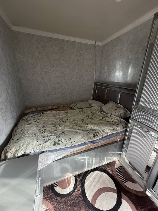 Spalniy komplekt srochna sotiladi