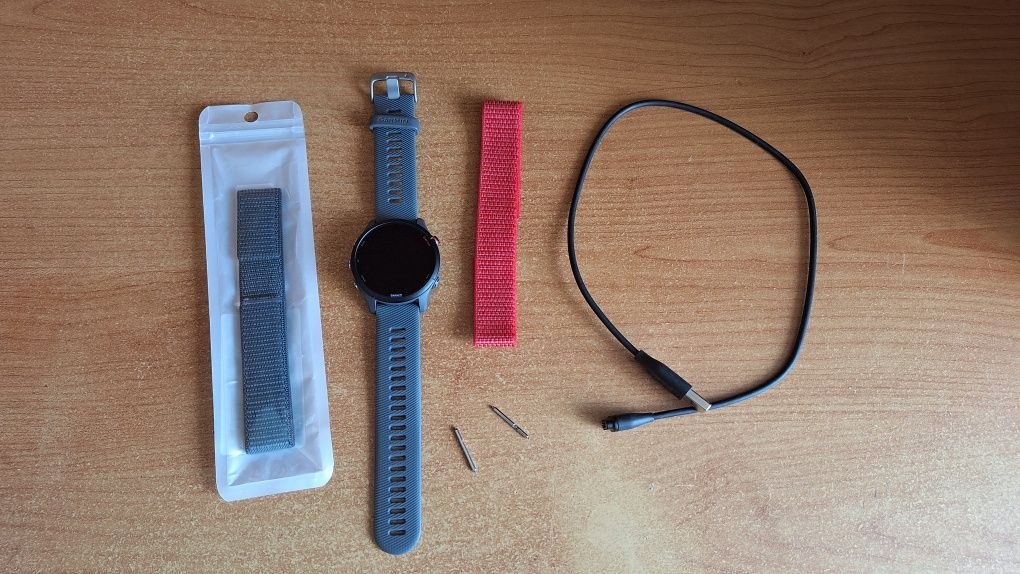 Смарт часовник Garmin Forerunner-255 (В гаранция)