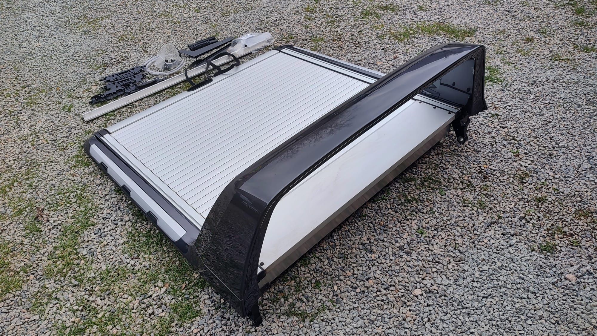 Vând închidere benă,Rulou,hardtop,două modele Ford Ranger,rollbar