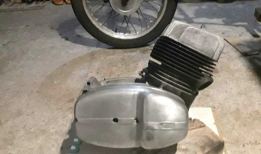 Двигател за cz 350 12 волта