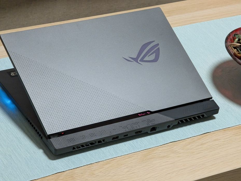 [Laptop Gaming ASUS ROG] RYZEN 7 5800H, RTX 3050, 16Gb, 300Hz