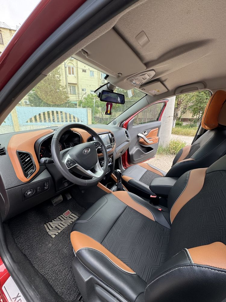 Lada x ray cros full avtomat
