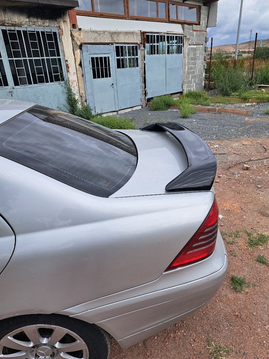 Заден спойлер за w203
