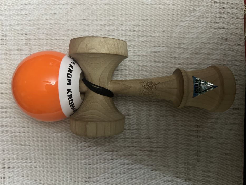 Kendama krom , ken krom slaydawg 3 , bila krom pop!