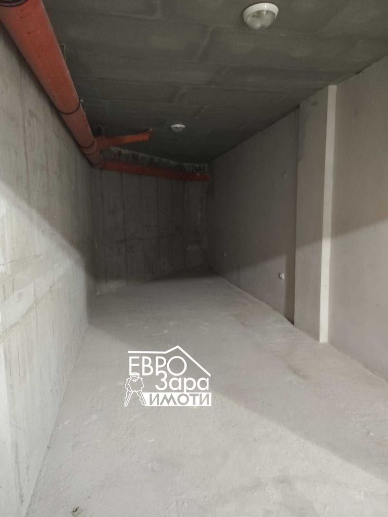 Продава се Тристаен апартамент в Стара Загора, Три чучура - север - 95 кв.м за 1085 €/кв.м - Снимка #12