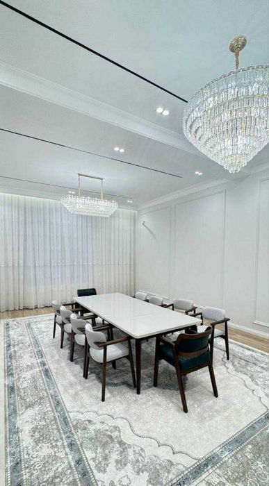 Сдается очень роскошный дом самом центре города Никита