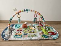Музикална активна гимнастика с кутия FisherPrice