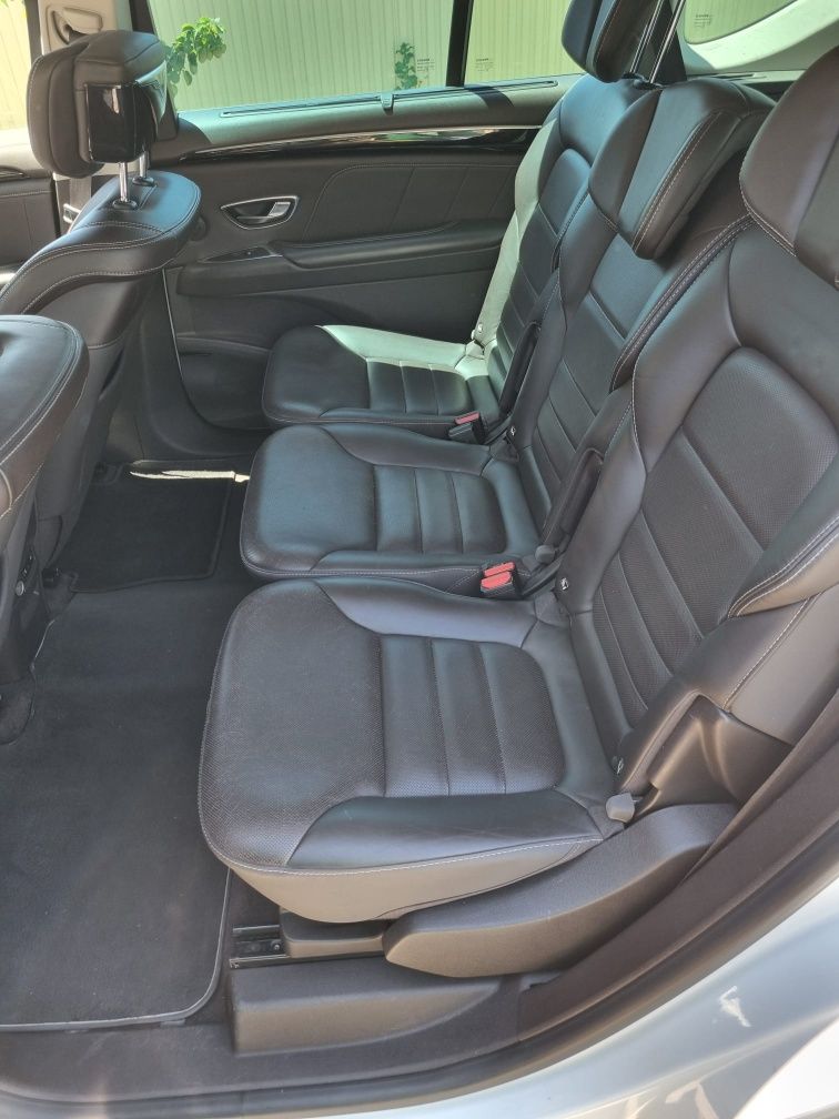 Renault Espace Inițiale Paris