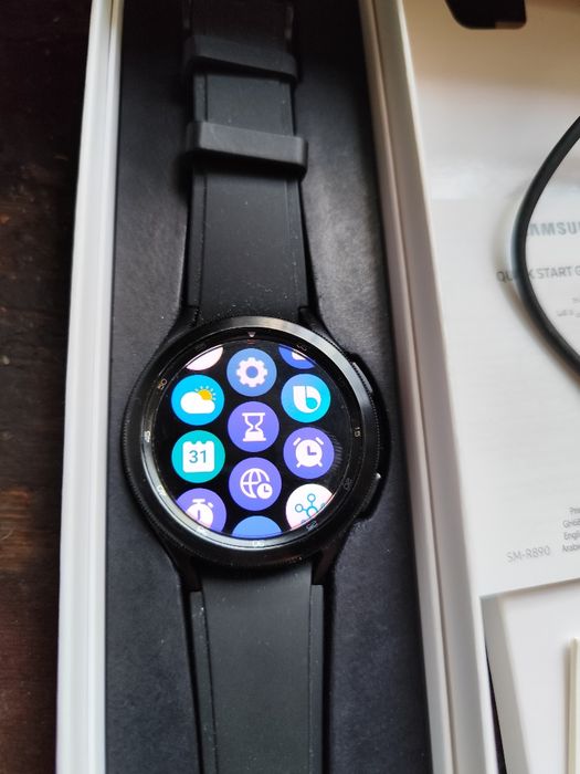 Часы samsung galaxy watch 4