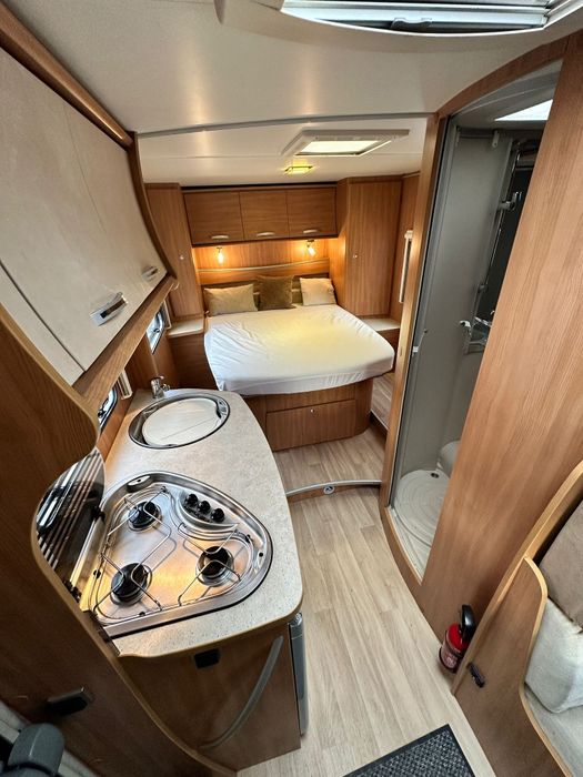 Autorulota Camper, Challenger Genesis 42,Aer condiționat