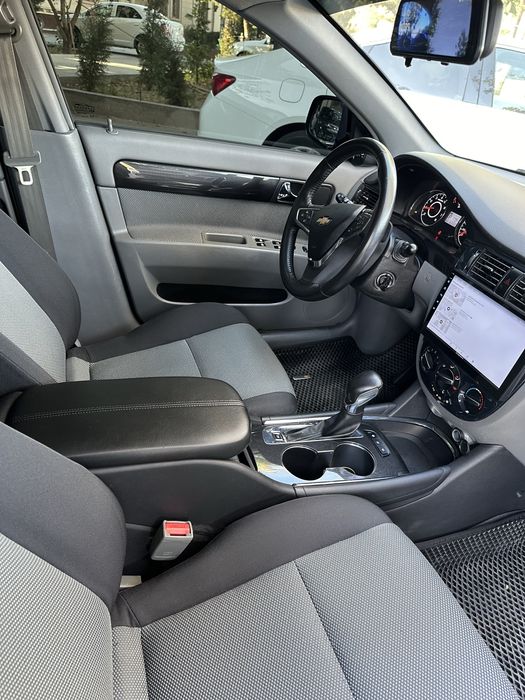 Jentra 2022 yil qora avtomat  63.000km,holati idea,Navarot qilingan