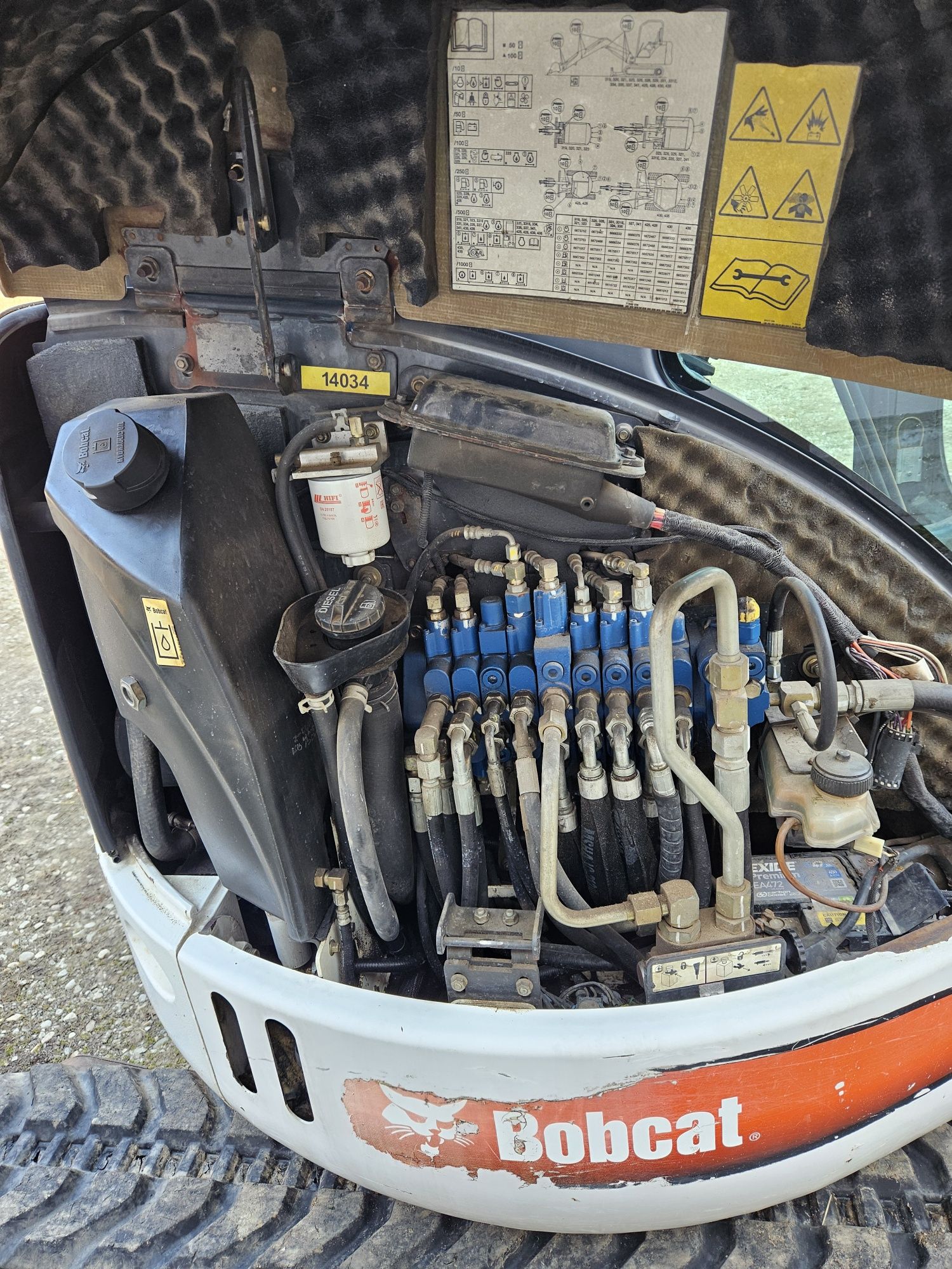 Miniexcavator Bobcat 425 2,6 t an 2009