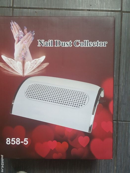 Aspirator unghii