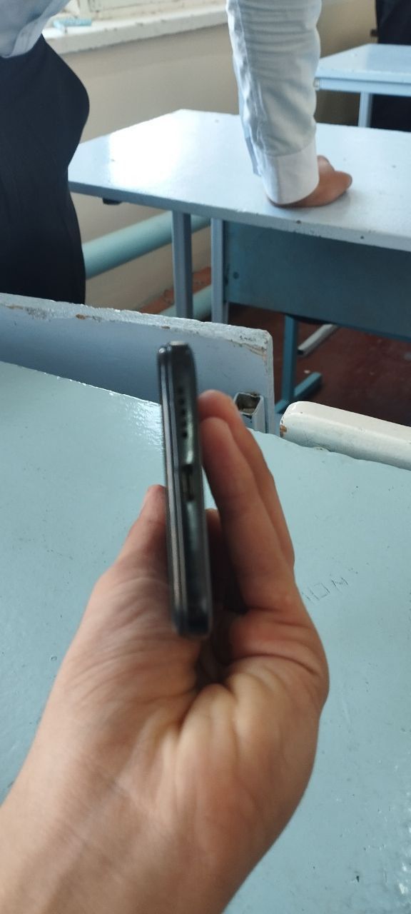 Redmi not 11 s aybi ekran almashgan