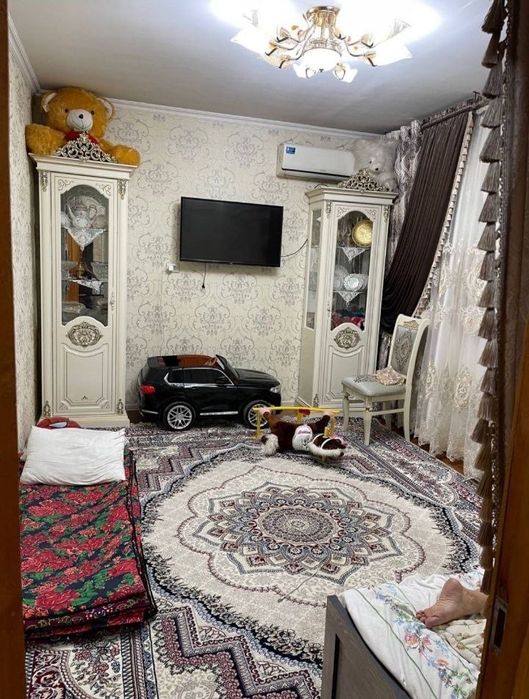 Qora Qamish 2/3 Da 2 xona 3 xona qilingan Srochna