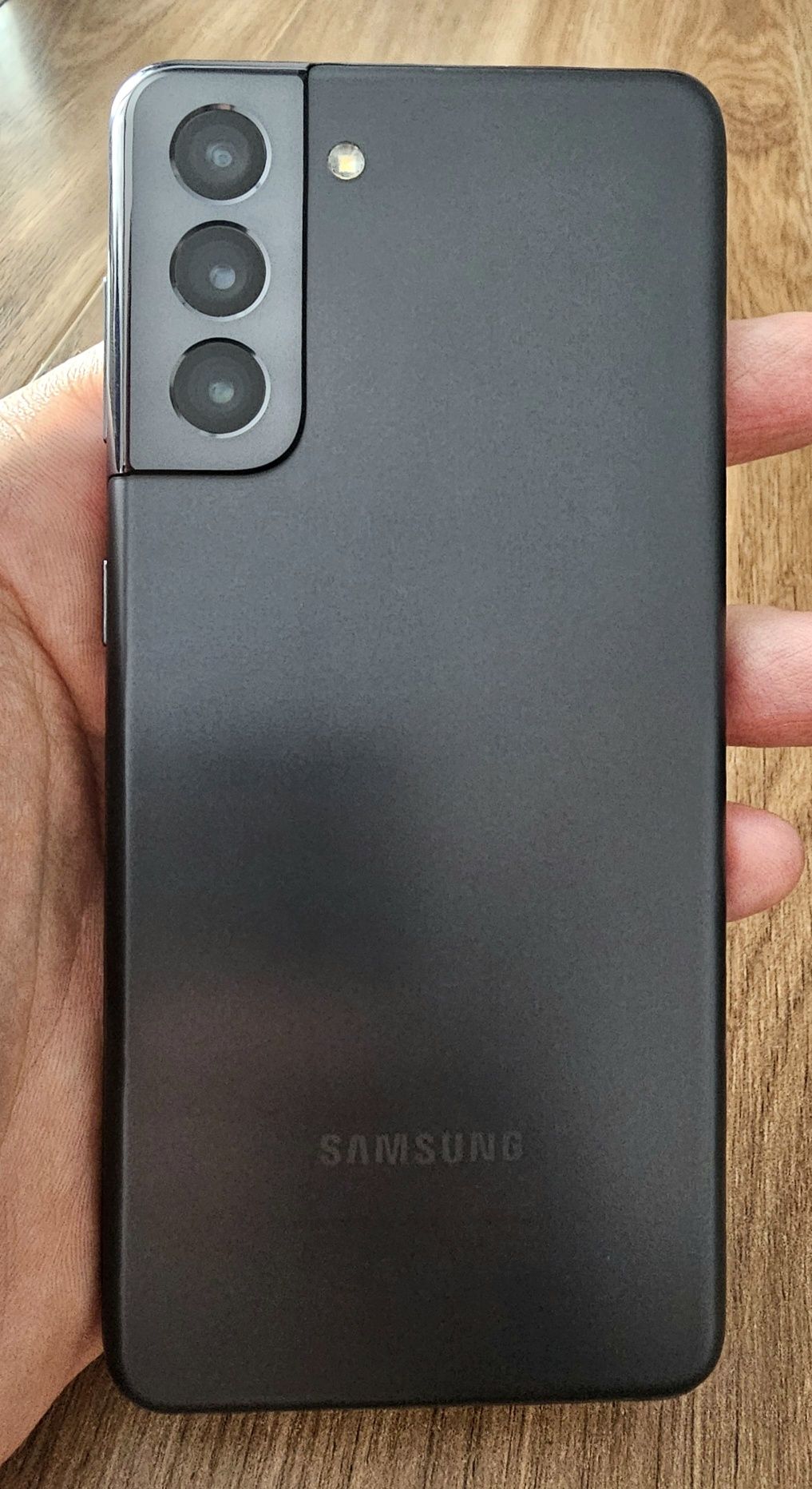 Samsung Galaxy S21 5G, 256 GB, Android 15,много запазен
