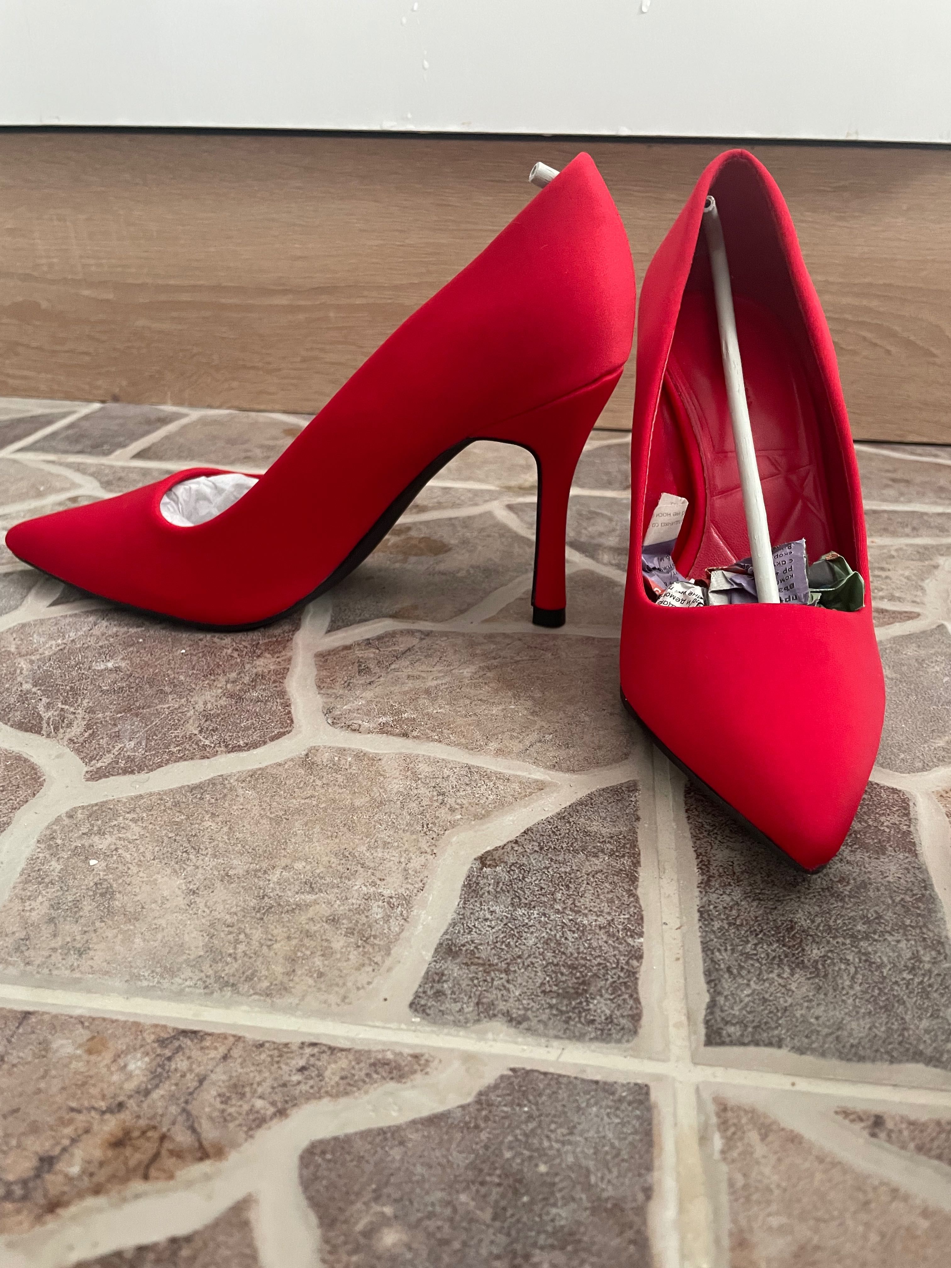 Дамски елегантни червени обувки с ток #36