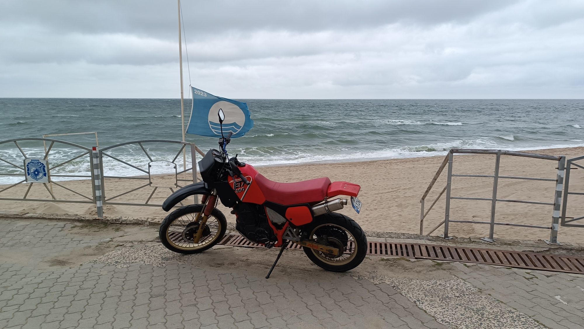 Aprilia ETX 350 tuareg