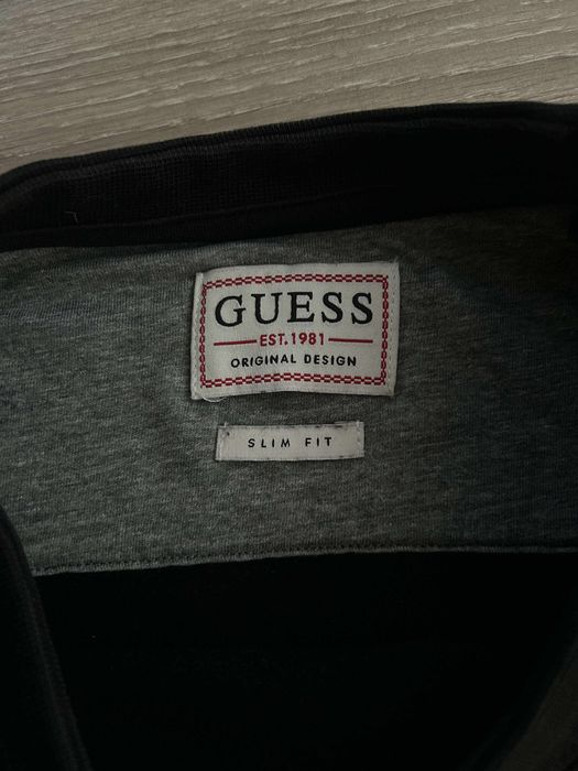 Bluza barbati firma Guess, originala, marimeaS