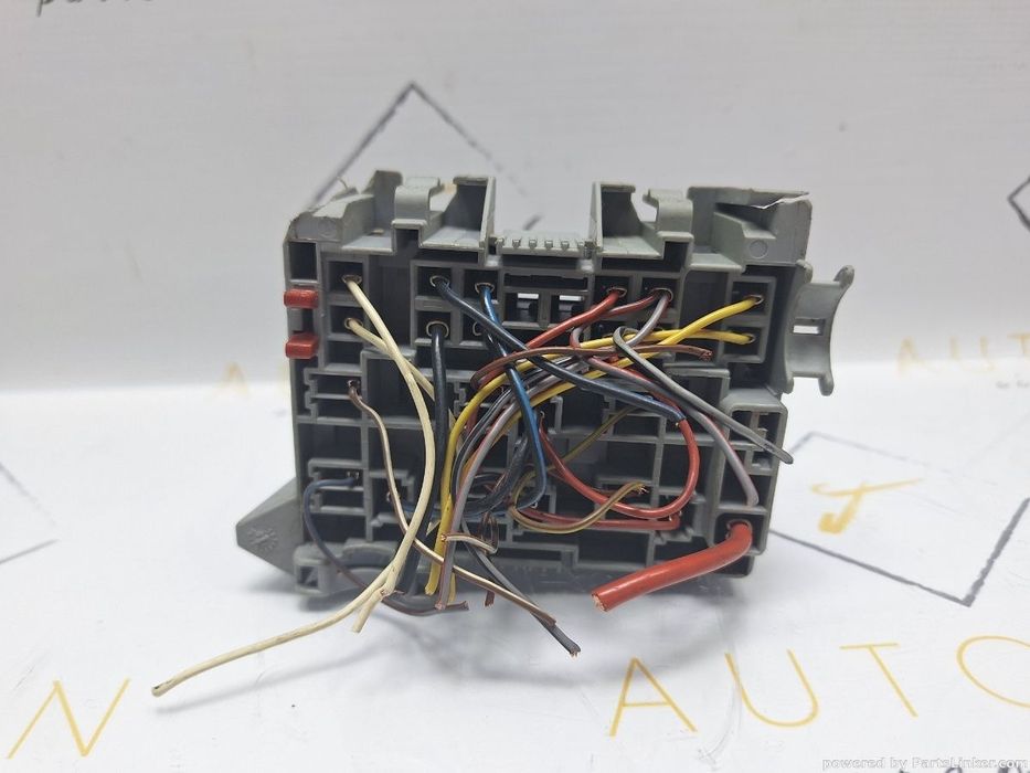 Panou relee OPEL CORSA C (F08, F68, X01) [ 2000 - 2009 ] 1.2 (Z 12 XE) 55KW|75HP OEM 09115141