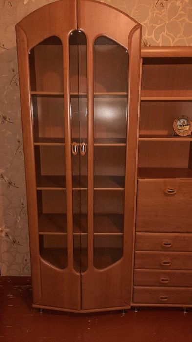 Стенка в гостинную