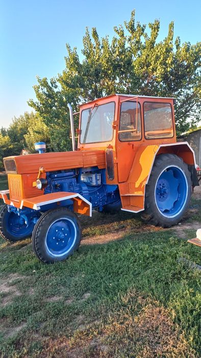 De Vanzare Tractor U650