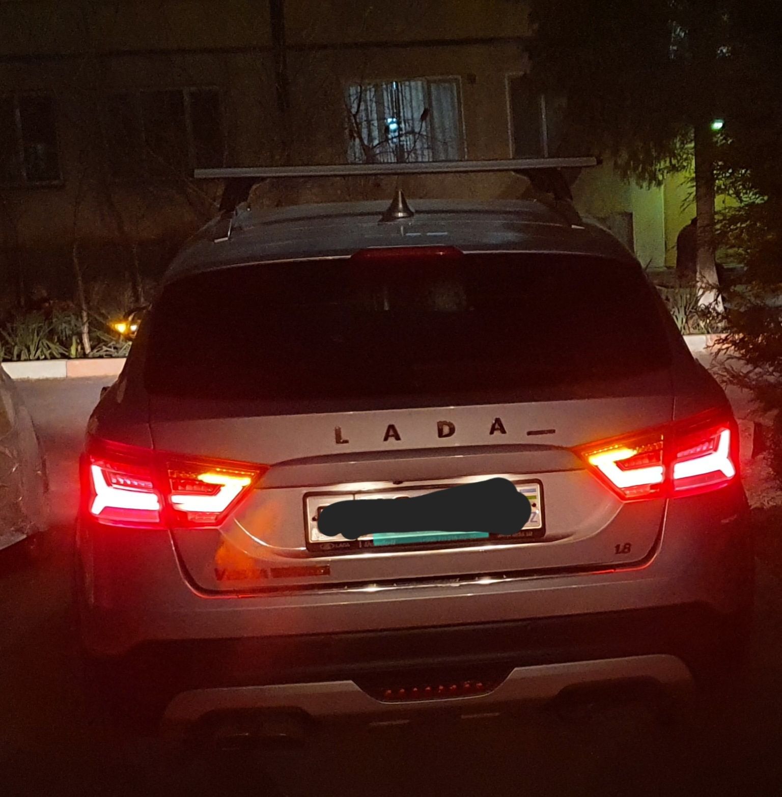 Лада веста св кросс 1.8 ФУЛ