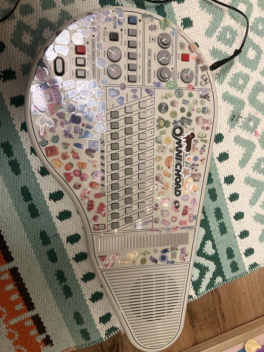 Omnichord om 84 suzuki (1984 vintage)