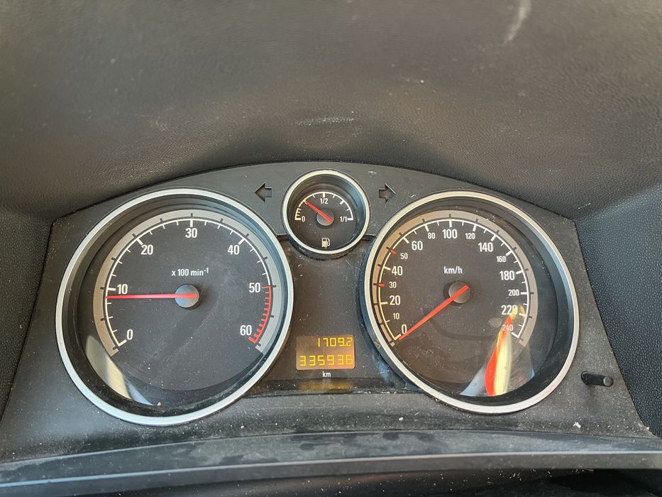 Schimb cu masina pe benzina