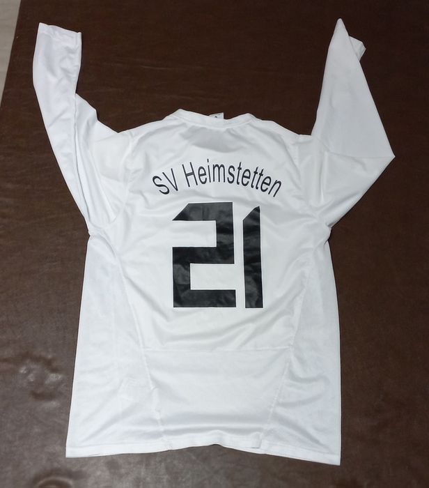 Nike бяла футболна тениска с бродирано лого