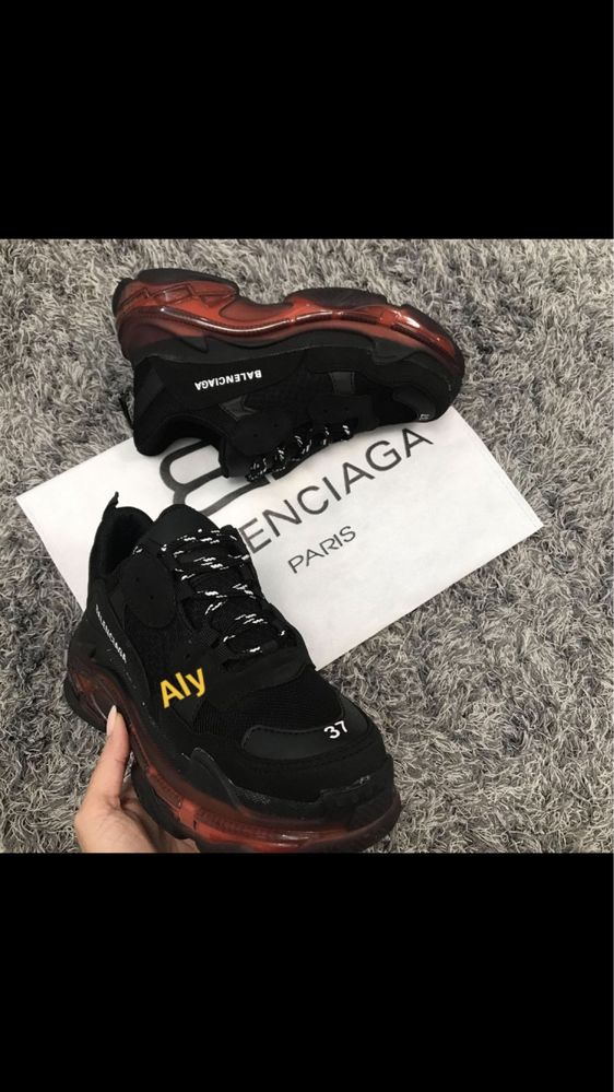 Balenciaga Triple S