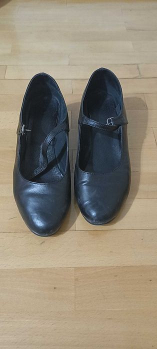 Скарпини, обувки за народни танци 39номер