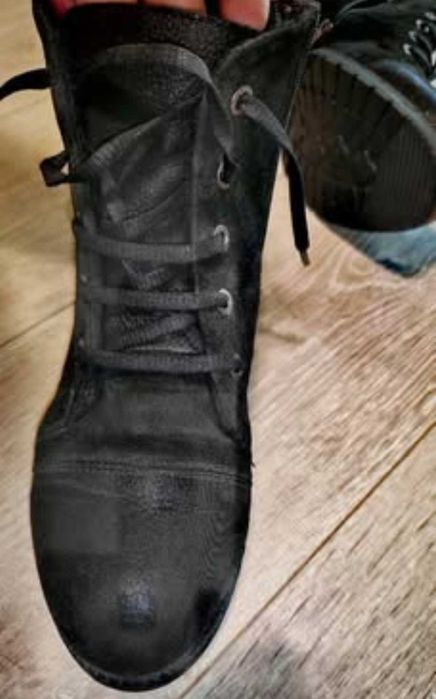 Черни дамски боти на нисък ток