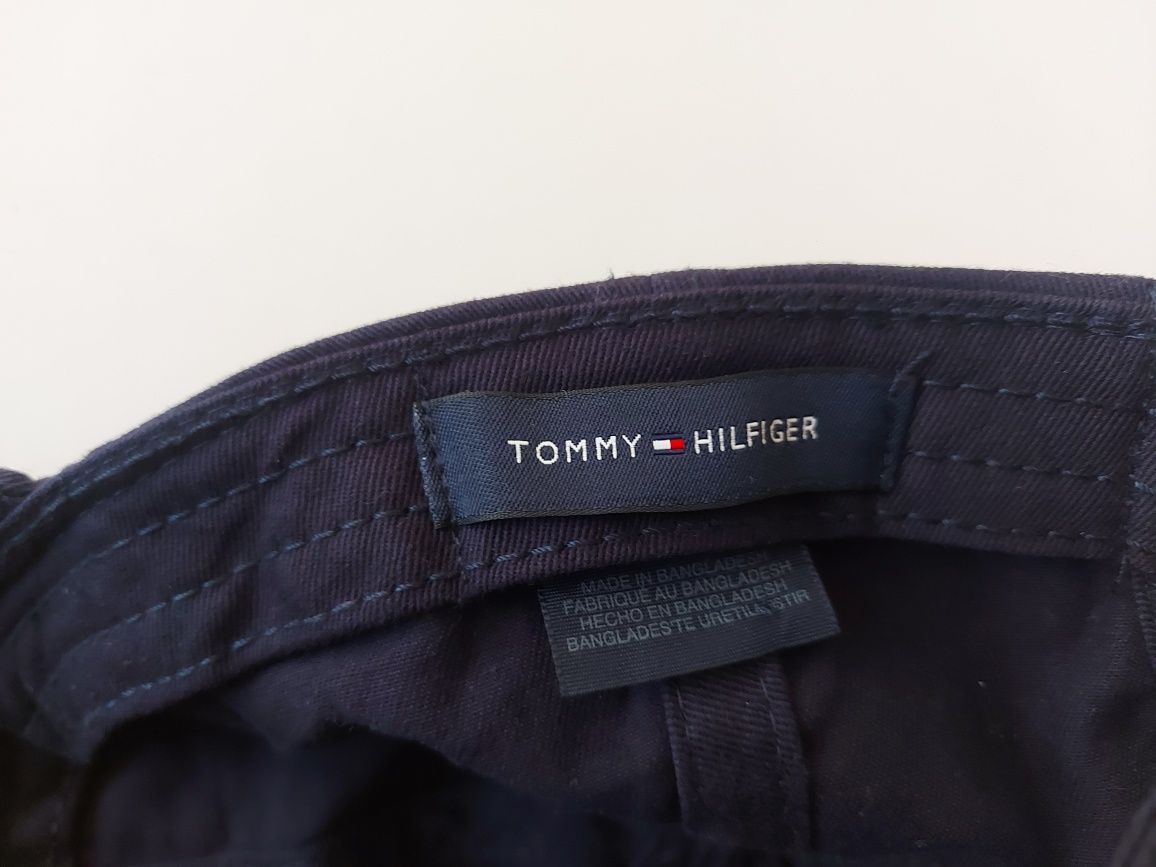 Шапка с козирка Tommy Hilfiger , размер 58-62см, unisex , дълбока